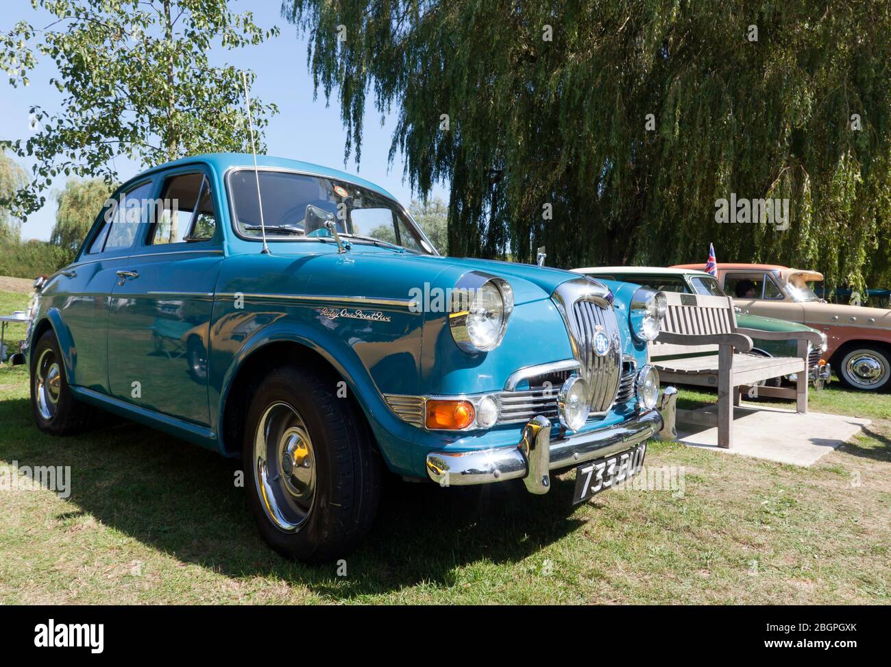 Dreiviertel-Frontansicht einer Blue, 1960, Riley 1.5L Limousine, die während des Sandwich Festivals 2019 im The Quay ausgestellt wird Stockfoto