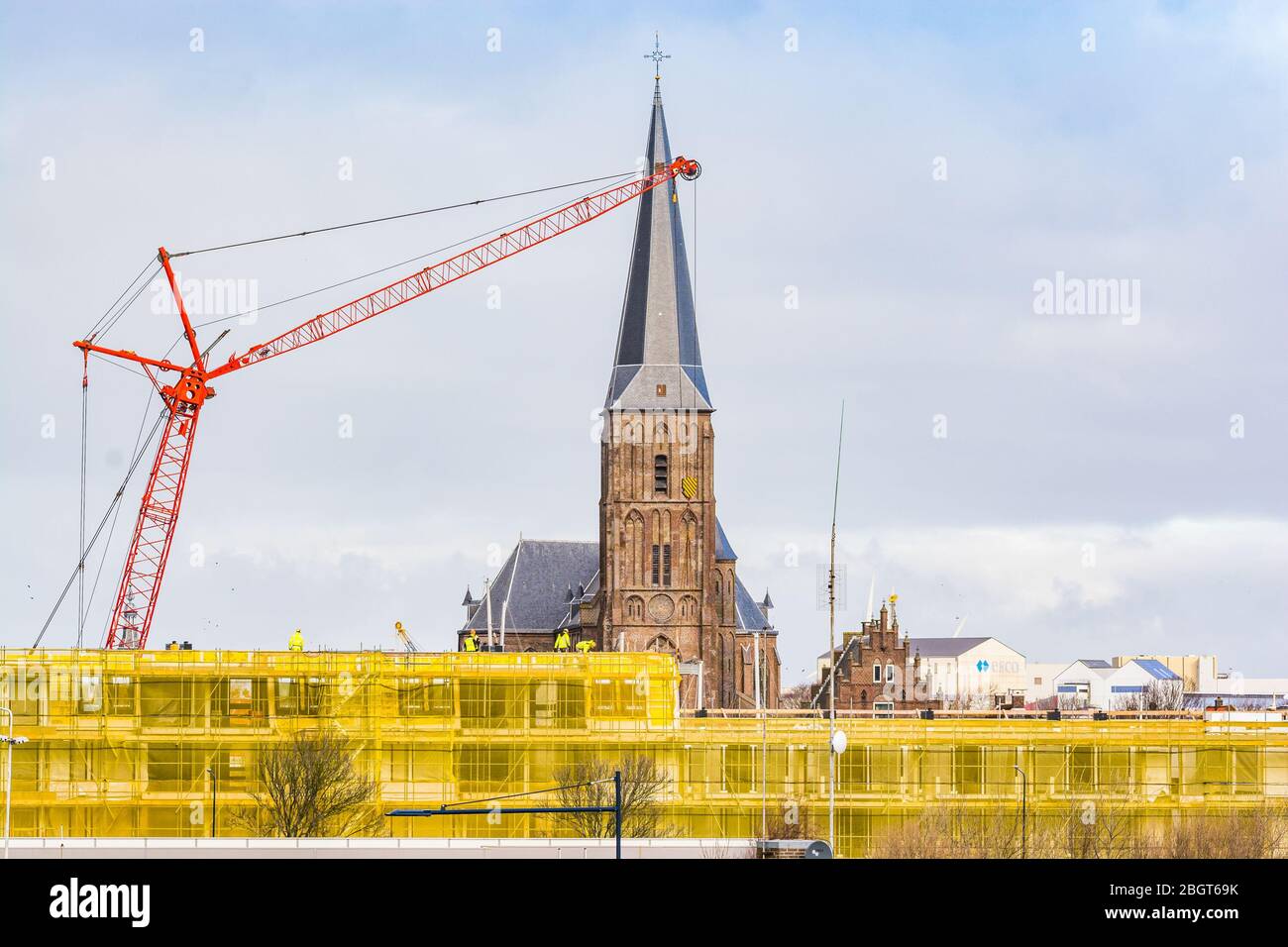 10. Januar 2020. H. Aartsengel Michael kerk - Kirche am Wasserkanal im Winter. Stockfoto