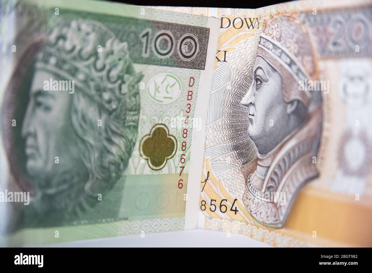 Der polnische Zlotychbrief 100 mit dem polnischen König Wladyslaw Jagiello und der polnische Zlotychbrief 200 mit dem polnischen König Zygmunt Stary © Wojciech Strozyk / Alamy Stock P. Stockfoto Der polnische Zlotychbrief 100 mit dem polnischen König Wladyslaw Jagiello und der polnische Zlotychbrief 200 mit dem polnischen König Zygmunt Stary © Wojciech Strozyk / Alamy Stock P. Stockfoto