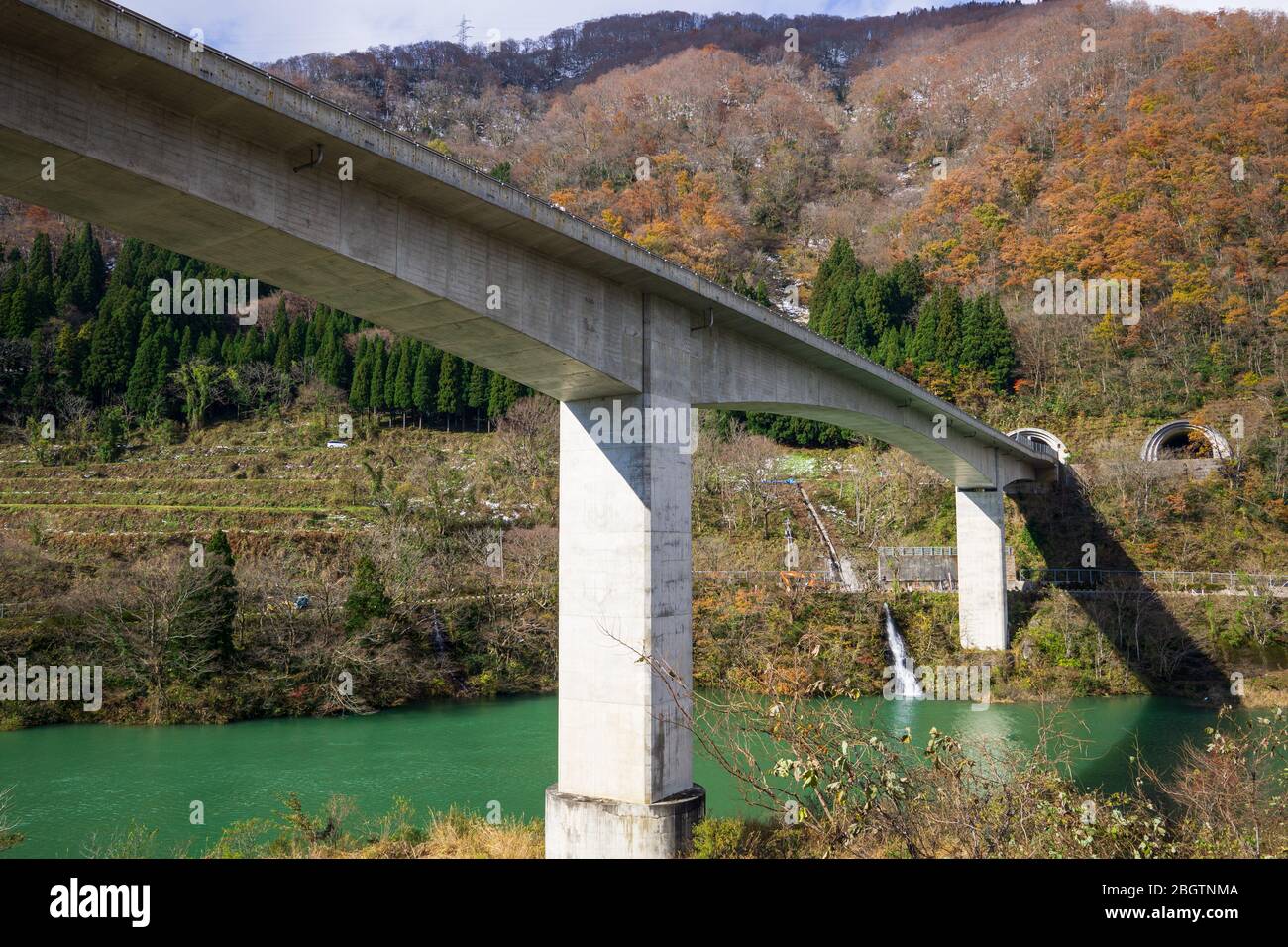 Ainokura in der Region Gokayama, wurde im Dezember 1995 in das Weltkulturerbe aufgenommen, haben 20 gassho-Stil Häuser bekannt als minka, die meisten waren Stockfoto