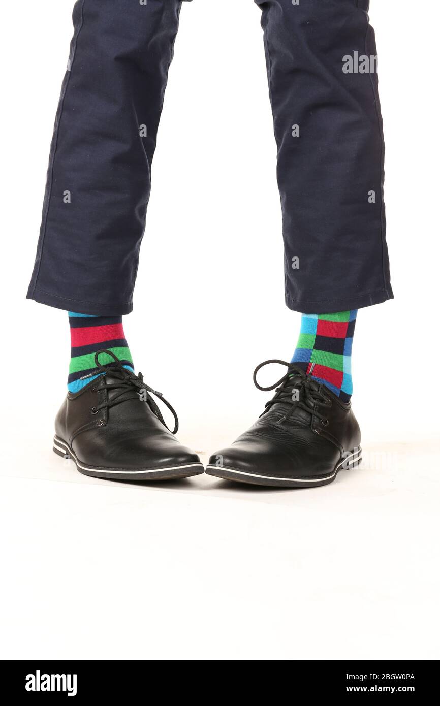Herrenbein Im Anzug Und Bunte Socken Isoliert Auf Weiss Stockfotografie Alamy