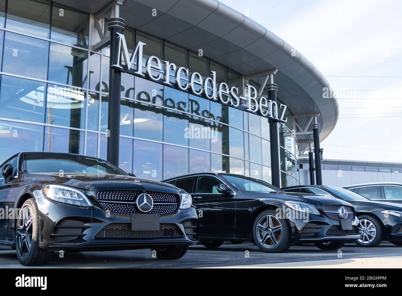 Black Mercedes Benz Cars Stockfotos Und Bilder Kaufen Alamy