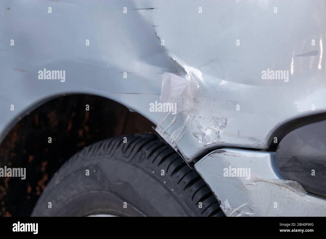 Duct Tape And Car Stockfotos Und Bilder Kaufen Alamy