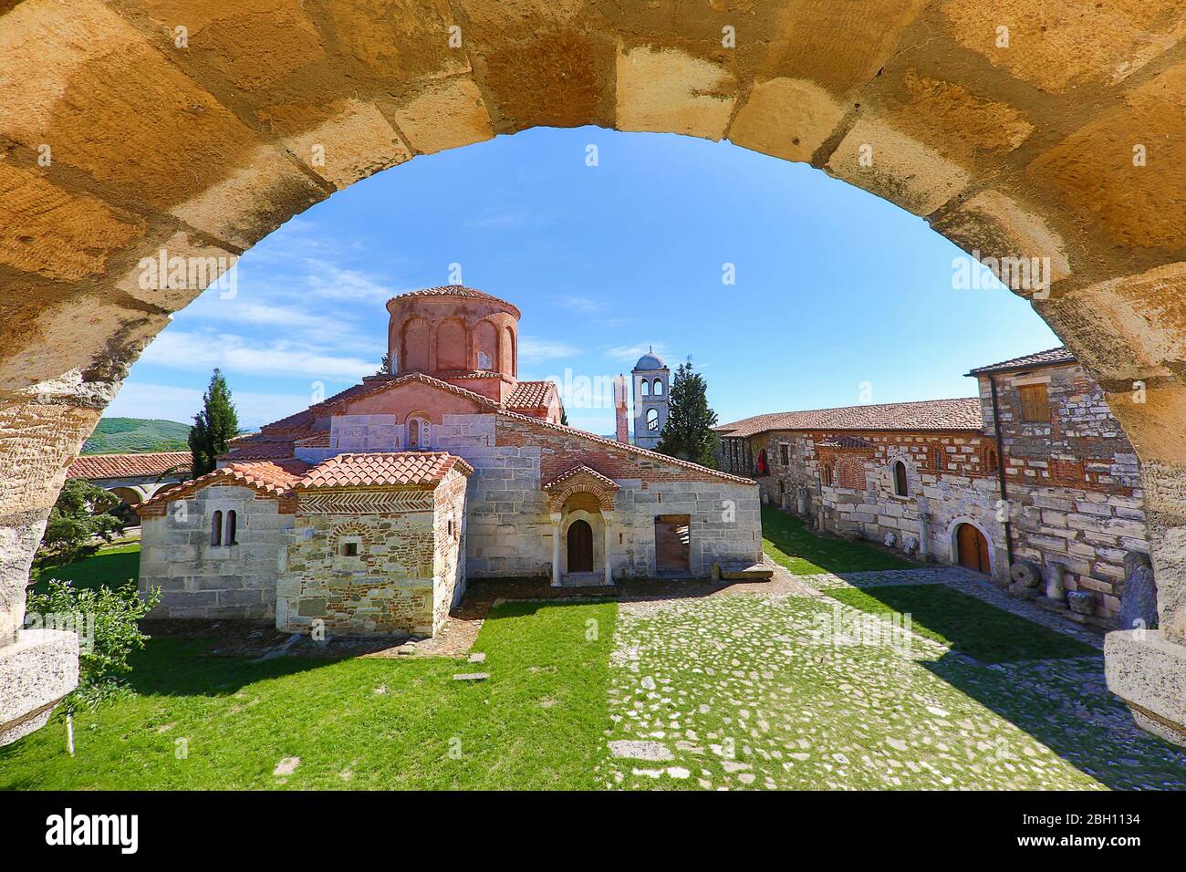 Die der heiligen Maria geweihte, byzantinische Kirche befindet sich in Apollonia in Albanien Stockfoto