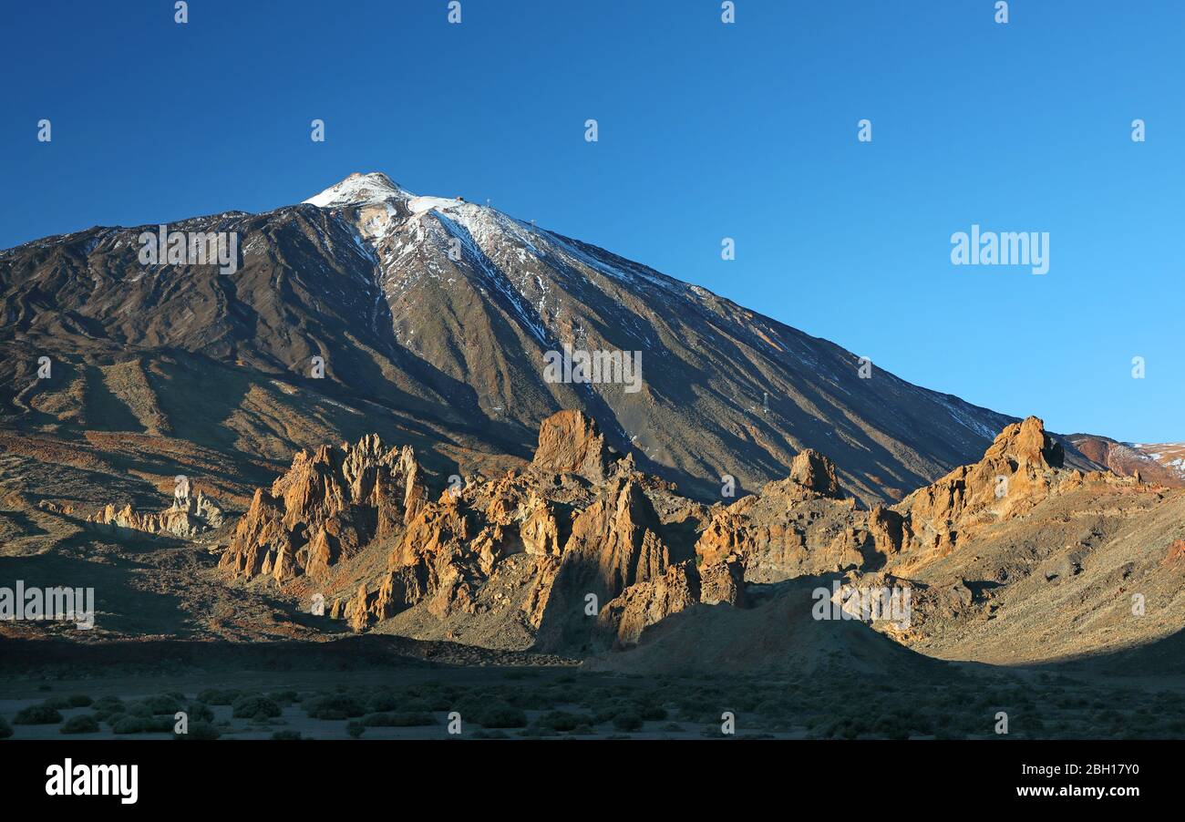 Felsen in der Nähe von Los Roques de Garcia am Rande der Ucana Ebene, Kanarische Inseln, Teneriffa, Teide Nationalpark Stockfoto