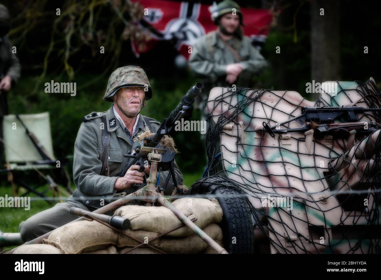 Deutscher Soldat mit Maschinengewehr Stockfoto