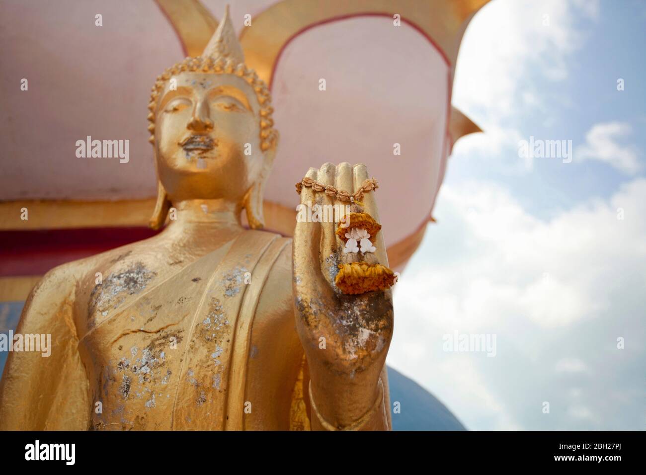 Buddha Statue mit Charme, Krabi, Thailand Stockfoto