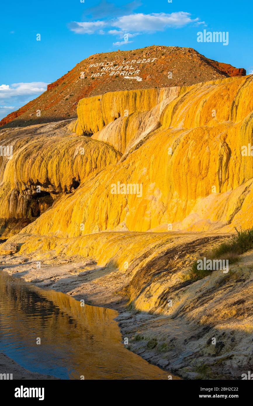 Thermopolis Wyoming Mineral Hot Springs State Park Vertikal Stockfoto