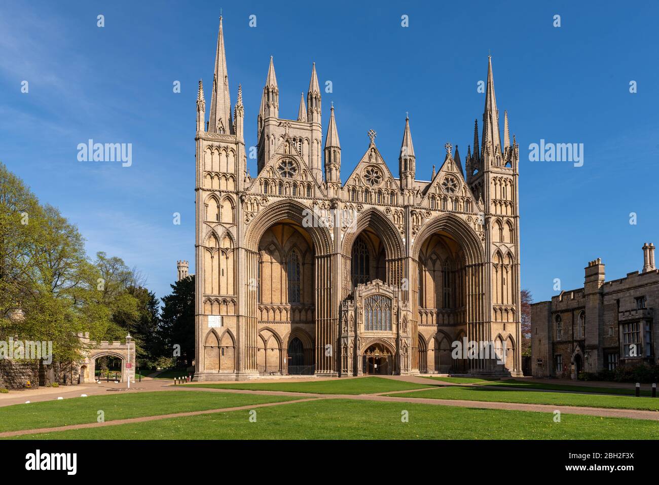 Peterborough Cathedral während der Covid-19 Coronavirus Sperrung. Stockfoto