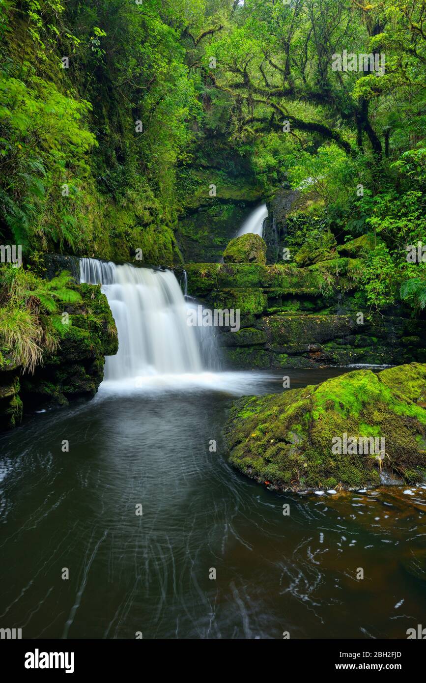 Neuseeland, Otago, Langzeitbelichtung von McLean Falls Stockfoto