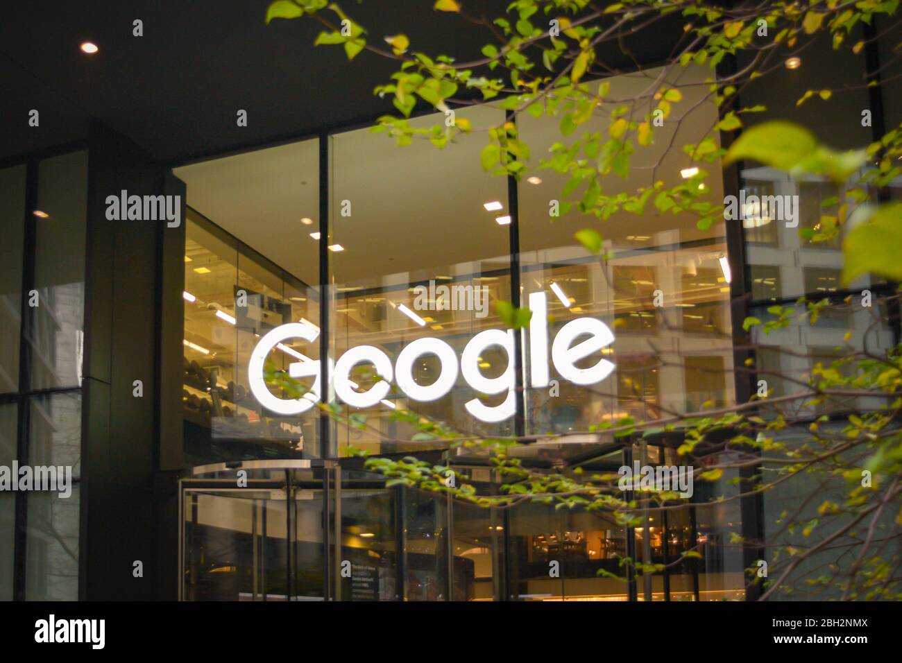 London- Google UK Hauptsitz Gebäude am Pancras Square im West End Stockfoto