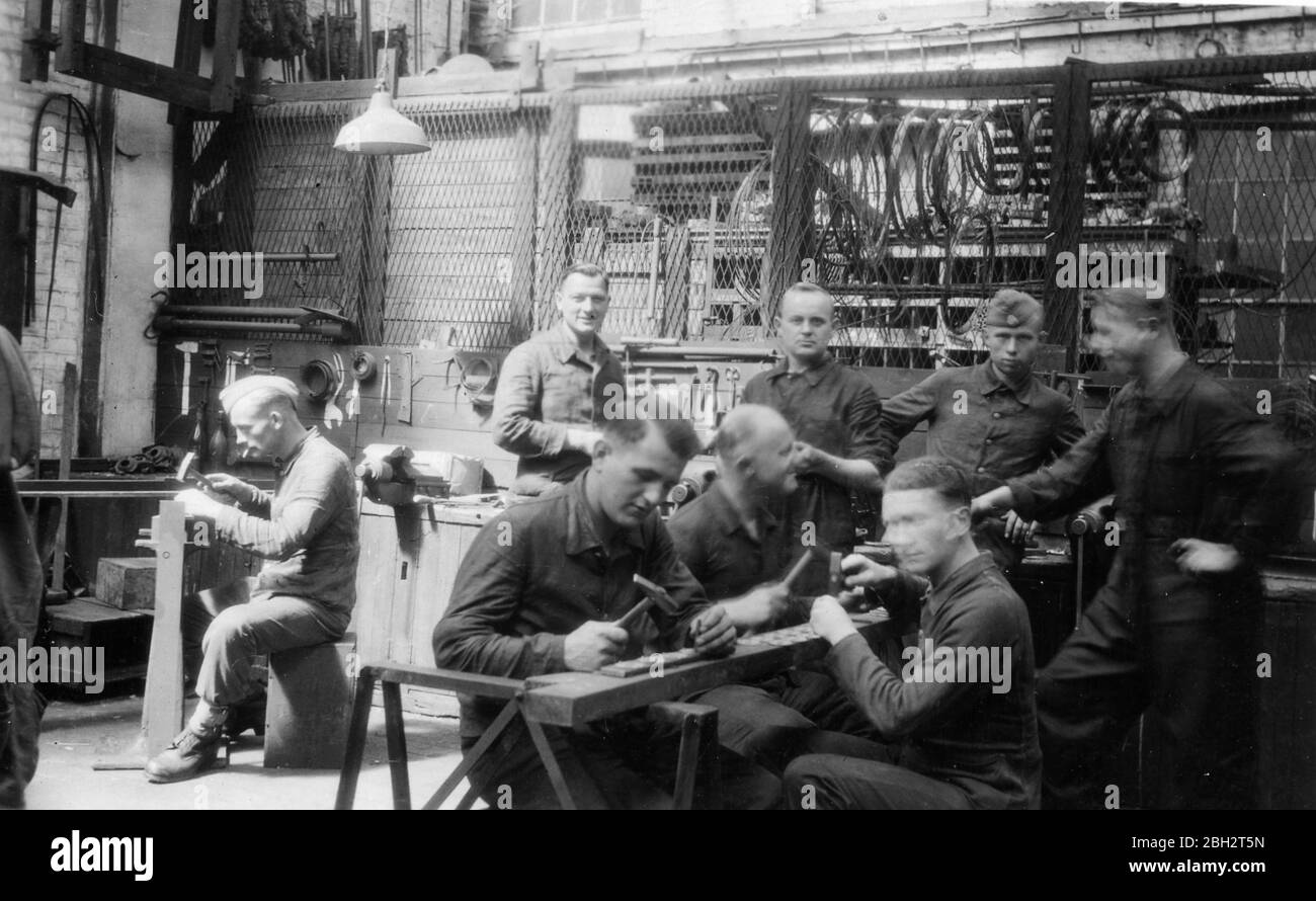 1943 - deutsche SS-Fahrschule in Izegem - Iseghem, Westflandern Belgien Stockfoto