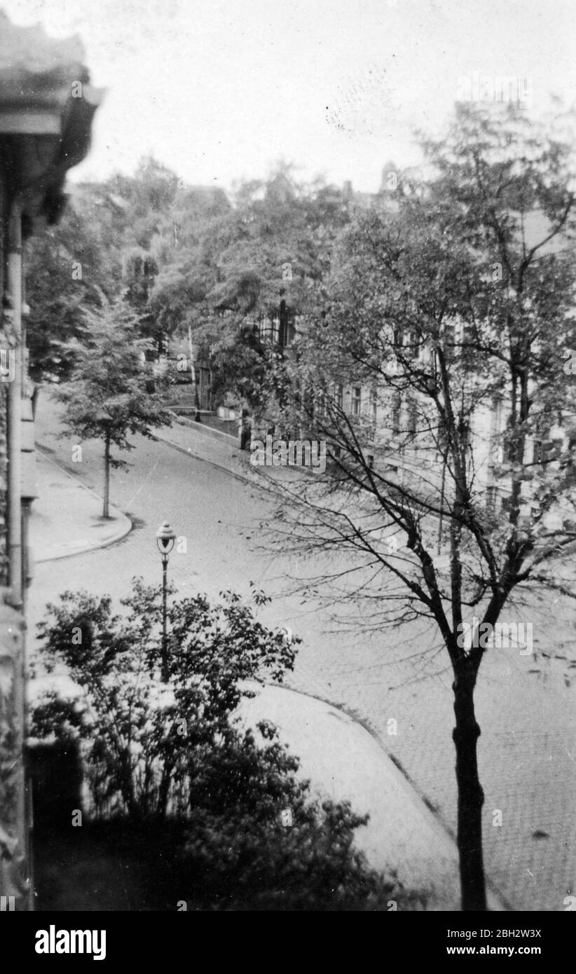 Dessau, Bismarkstraße, jetzt Willy-Lohmann-Straße, Dessau-Roßlau, Deutschland - 1941 Stockfoto