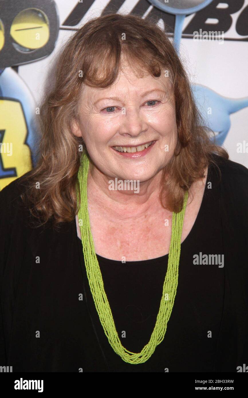 9. Juli 2013, New York, New York, USA: 23. April 2020: FILE: SHIRLEY KNIGHT, eine zweimal für den Academy Award nominierte Schauspielerin, ist in ihrem Haus in Texas gestorben. Sie war 83 Jahre alt. BILD: 9. Juli 2013 - New York, New York, USA: Schauspielerin SHIRLEY KNIGHT besucht die New Yorker Premiere von "Turbo" auf dem AMC Loews Lincoln Square. (Bild: © Nancy Kaszerman/ZUMA Wire) Stockfoto