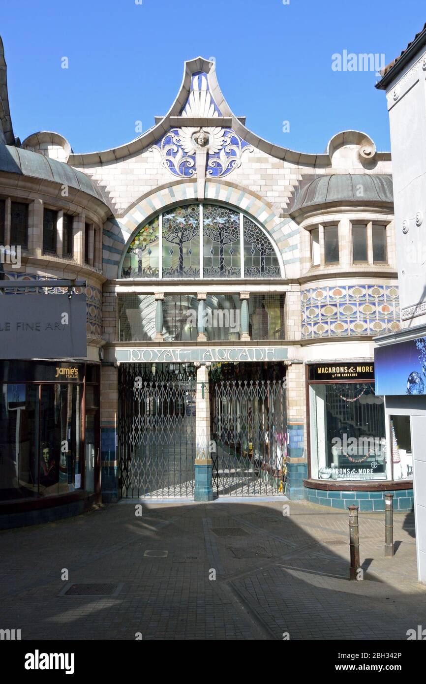 Royal Arcade, Norwich, Norfolk, Großbritannien während der Sperrung des Coronavirus Stockfoto