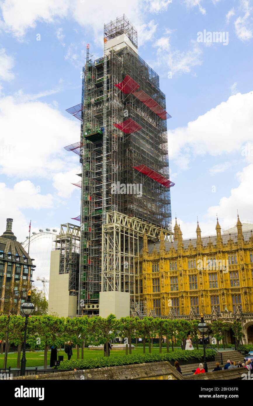 Big Ben Renovierung mit Gerüsten London England Vereinigtes Königreich Hauptstadt Themse UK Europa EU Stockfoto