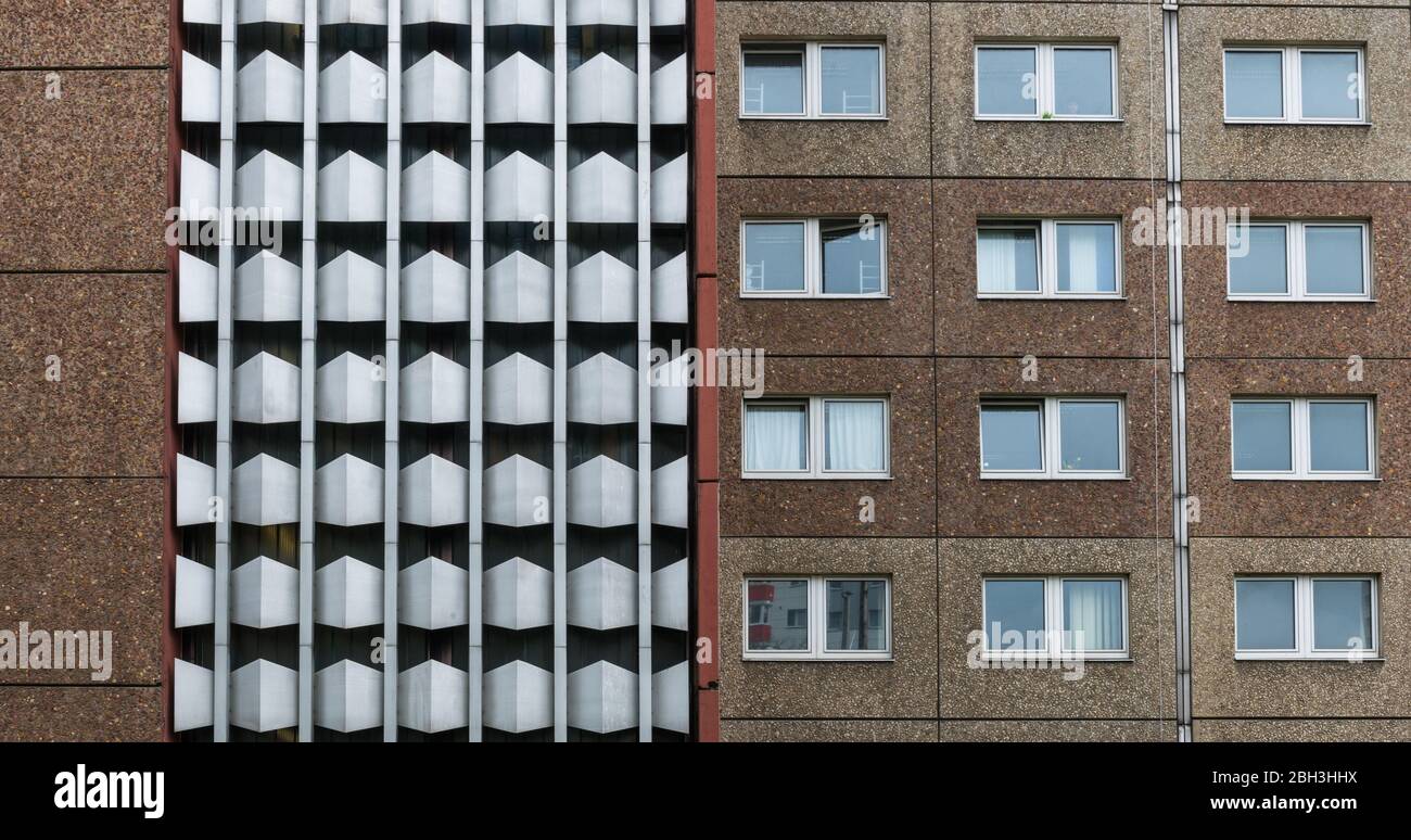 Berlin, Deutschland - 4. April 2017: Detailansicht der Architektur des Ministeriums für Staatssicherheit (besser bekannt als Stasi) Hauptquartiers durin Stockfoto