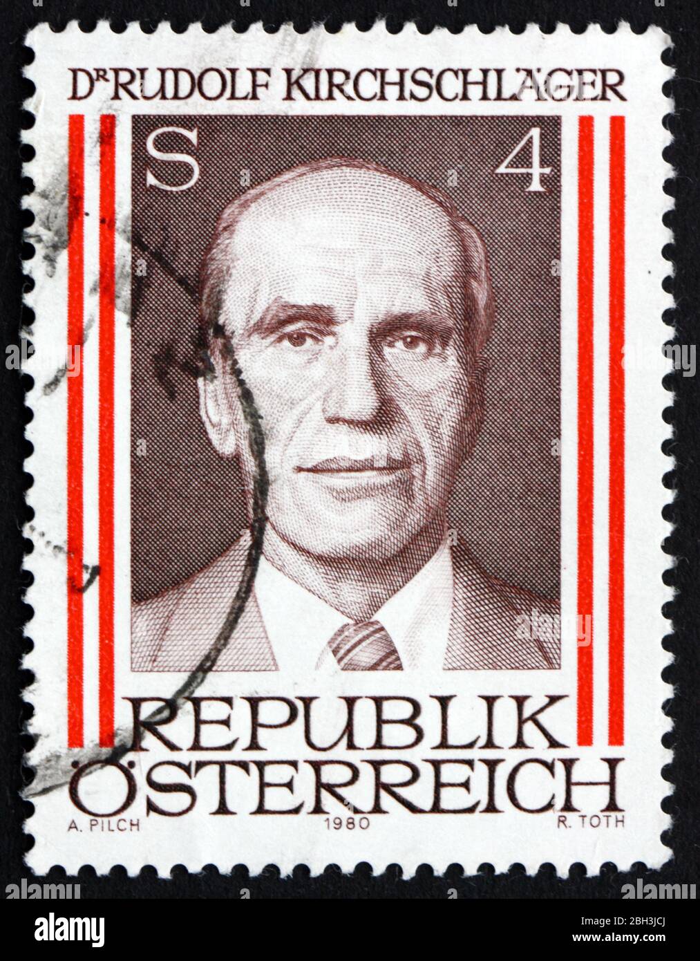 ÖSTERREICH - UM 1980: Eine in Österreich gedruckte Briefmarke zeigt Rudolph Kirchschlager, 8. Präsident von Österreich, um 1980 Stockfoto
