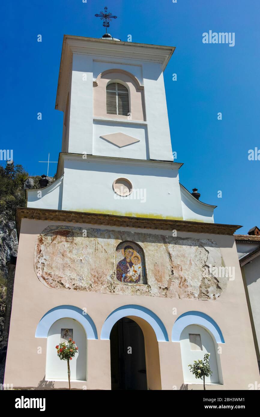 VITOVNICA, SERBIEN - 11. AUGUST 2019: Mittelalterliches Kloster Vitovnica, Sumadija und Westserbien Stockfoto