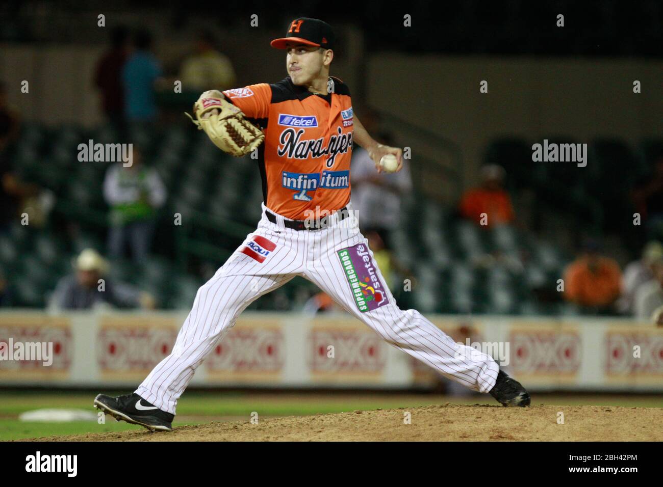 Ryan Verdugo, Pitcher de naranjeros, durante el juego de beisbol de Naranjeros vs Cañeros durante la primera Serie de la Liga Mexicana del Pacifico. Stockfoto