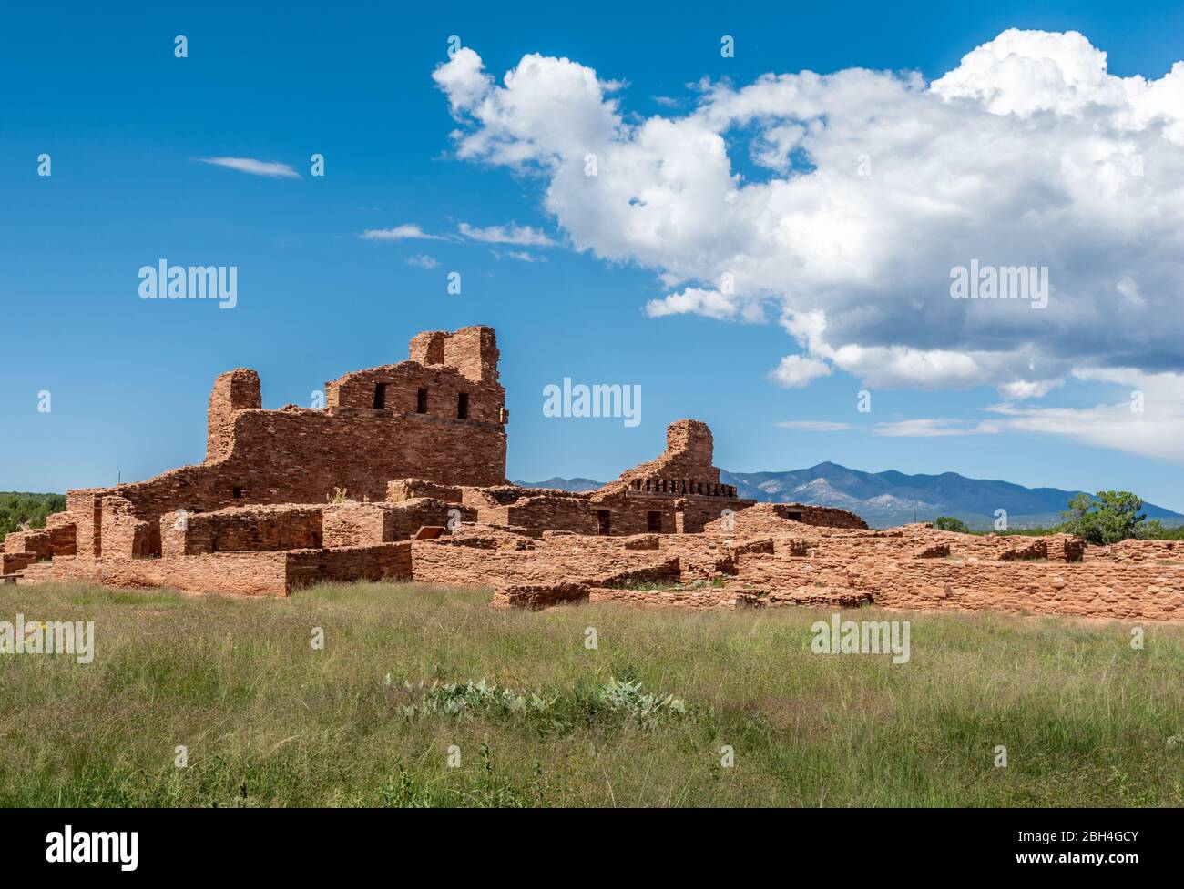 Abó Mission Church Ruinen in Salinas Pueblo Missions National Monument in der Nähe der Manzano Mountains, Mountainair, New Mexico, USA. Stockfoto