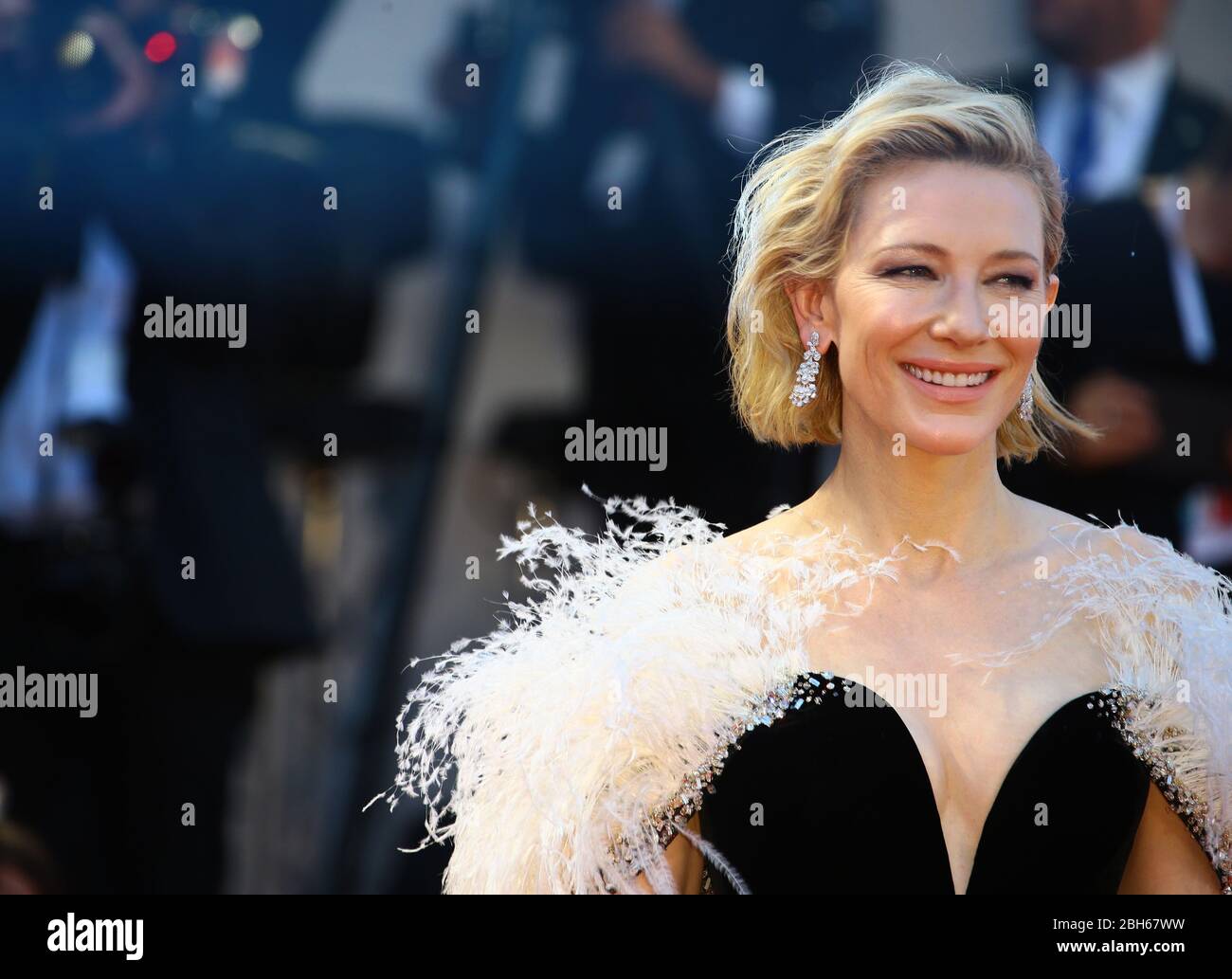 VENEDIG, ITALIEN - AUGUST 31: Cate Blanchett geht auf dem roten Teppich der Vorführung "A Star is Born" während der 75. Filmfestspiele von Venedig spazieren Stockfoto