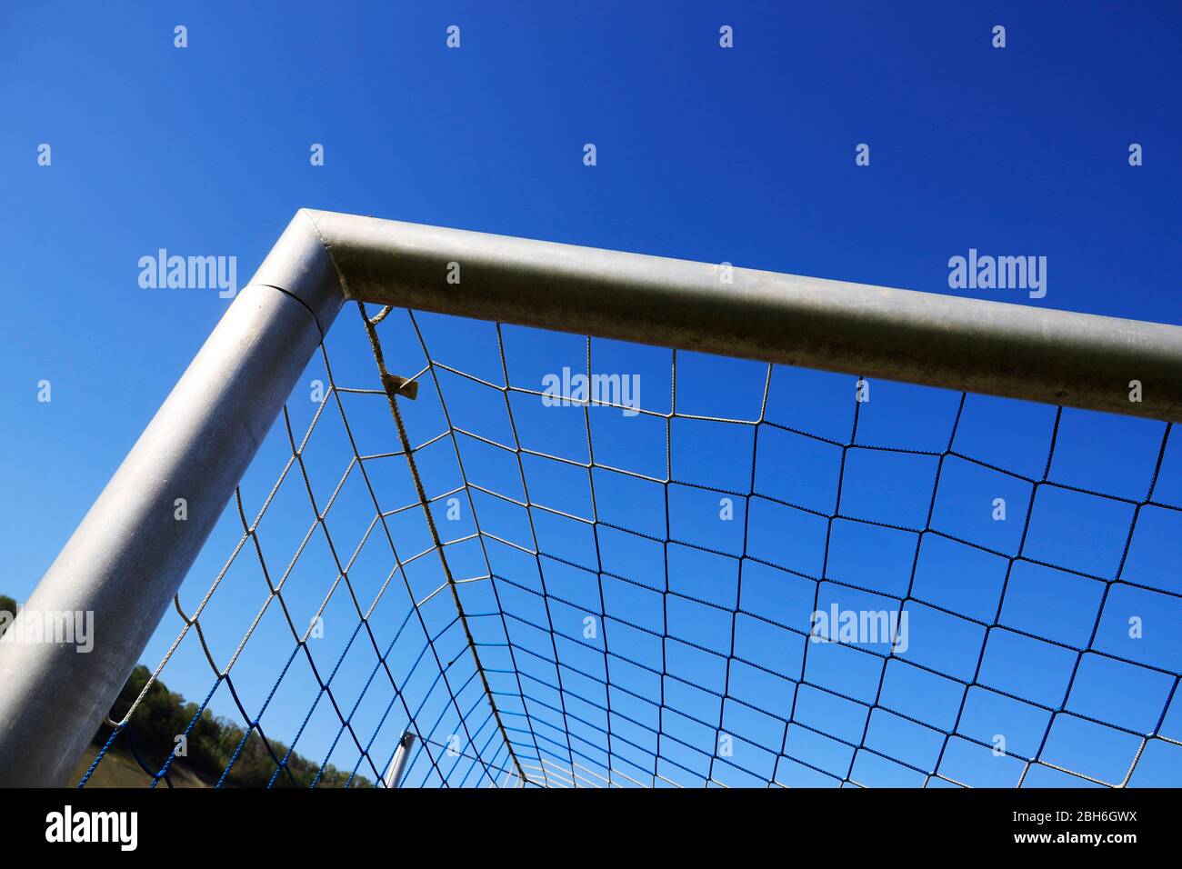 Nahaufnahme eines Tores auf einem Fußballfeld Stockfoto