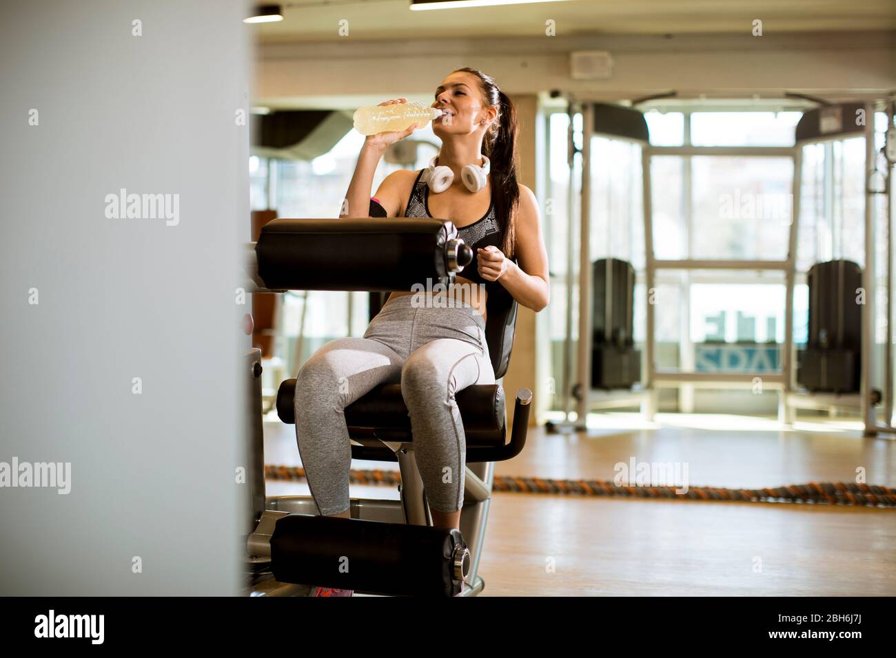 Fitvids Beinmaschine Für Zuhause - Verstellbare Beinstrecker & Beincurl Maschine Mit Squat Rack