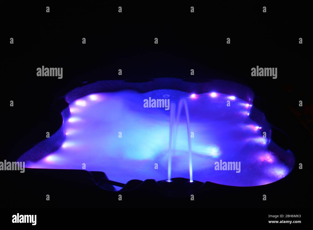 Blick auf ein Spa bei Nacht, Whirlpool bei Nacht, Frankreich Stockfoto