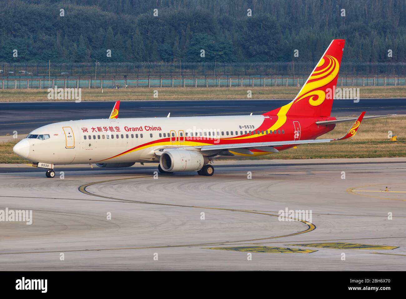 Peking, China – 2. Oktober 2019: Grand China Air Boeing 737-800 Flugzeug am Beijing Capital International Airport (PEK) in China. Stockfoto