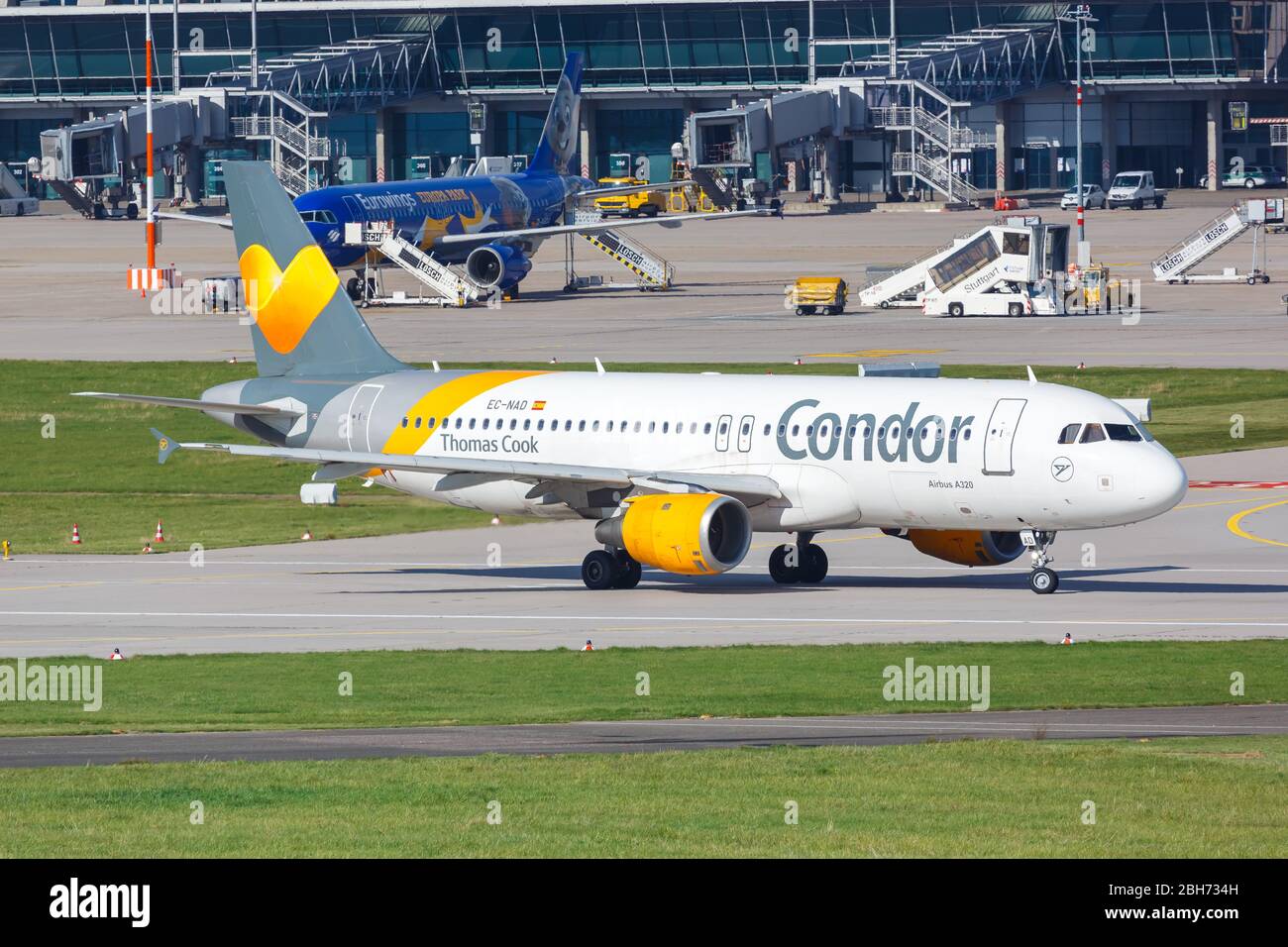 Stuttgart – 20. Oktober 2019: Condor Airbus A320 am Flughafen Stuttgart (STR) in Deutschland. Stockfoto
