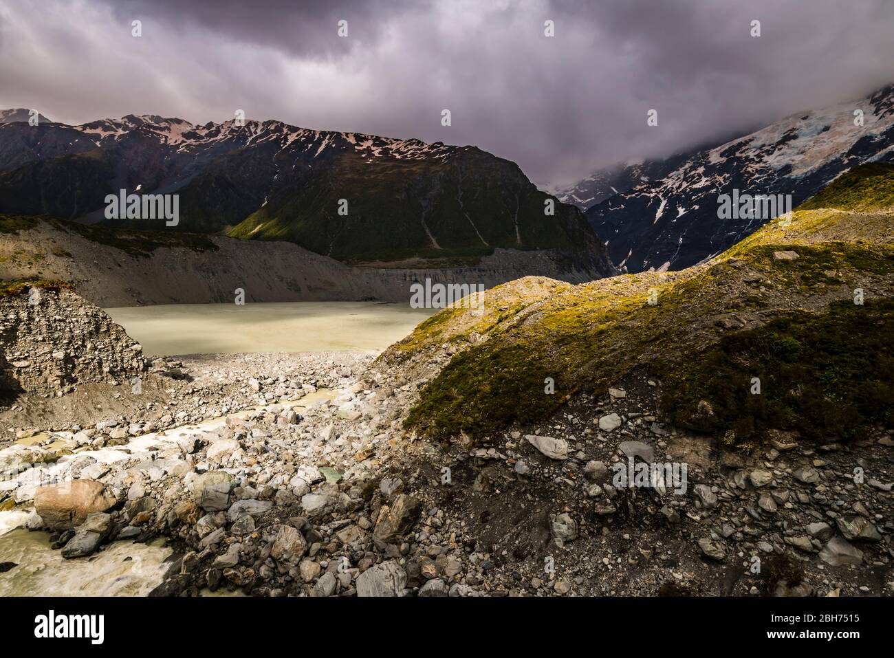 Hooker River fließt in den Mueller Lake, Canterbury, Neuseeland Stockfoto