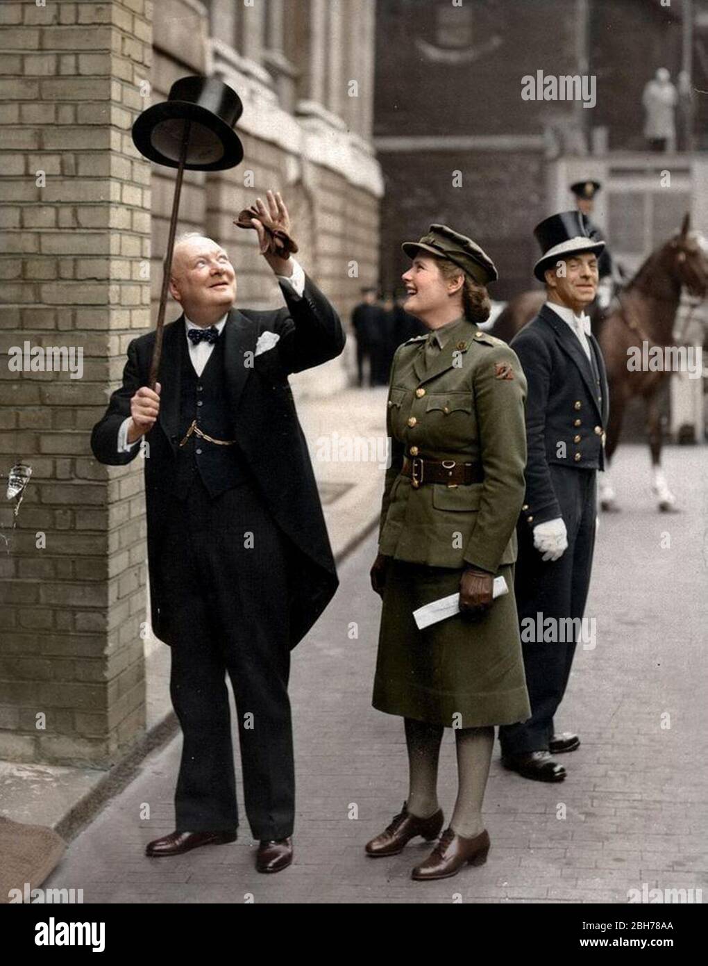 Sir Winston Leonard Spencer-Churchill (30. November 1874 C 24. Januar 1965) war ein britischer Politiker, Armeeoffizier und Schriftsteller. Hier mit seiner Tochter Stockfoto