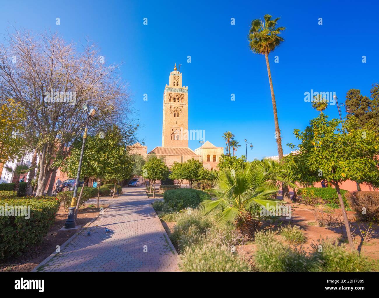 Moschee Koutoubia Minarett in der Medina von Marrakesch, Marokko Stockfoto