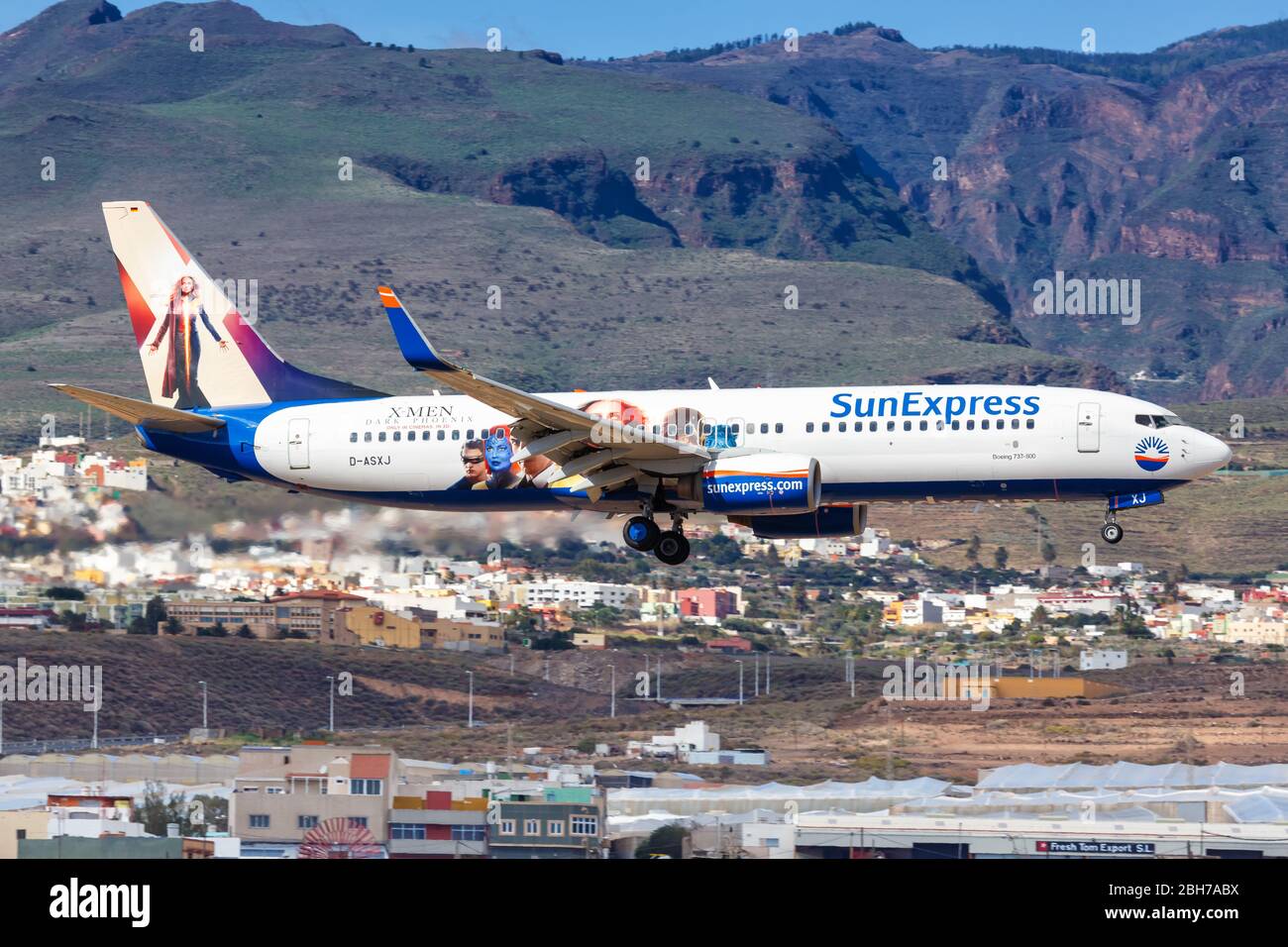 Gran Canaria, Spanien – 24. November 2019: SunExpress Deutschland Boeing 737-800 Flugzeug auf Gran Canaria Flughafen (LPA) in Spanien. Boeing ist eine amerikanische airc Stockfoto