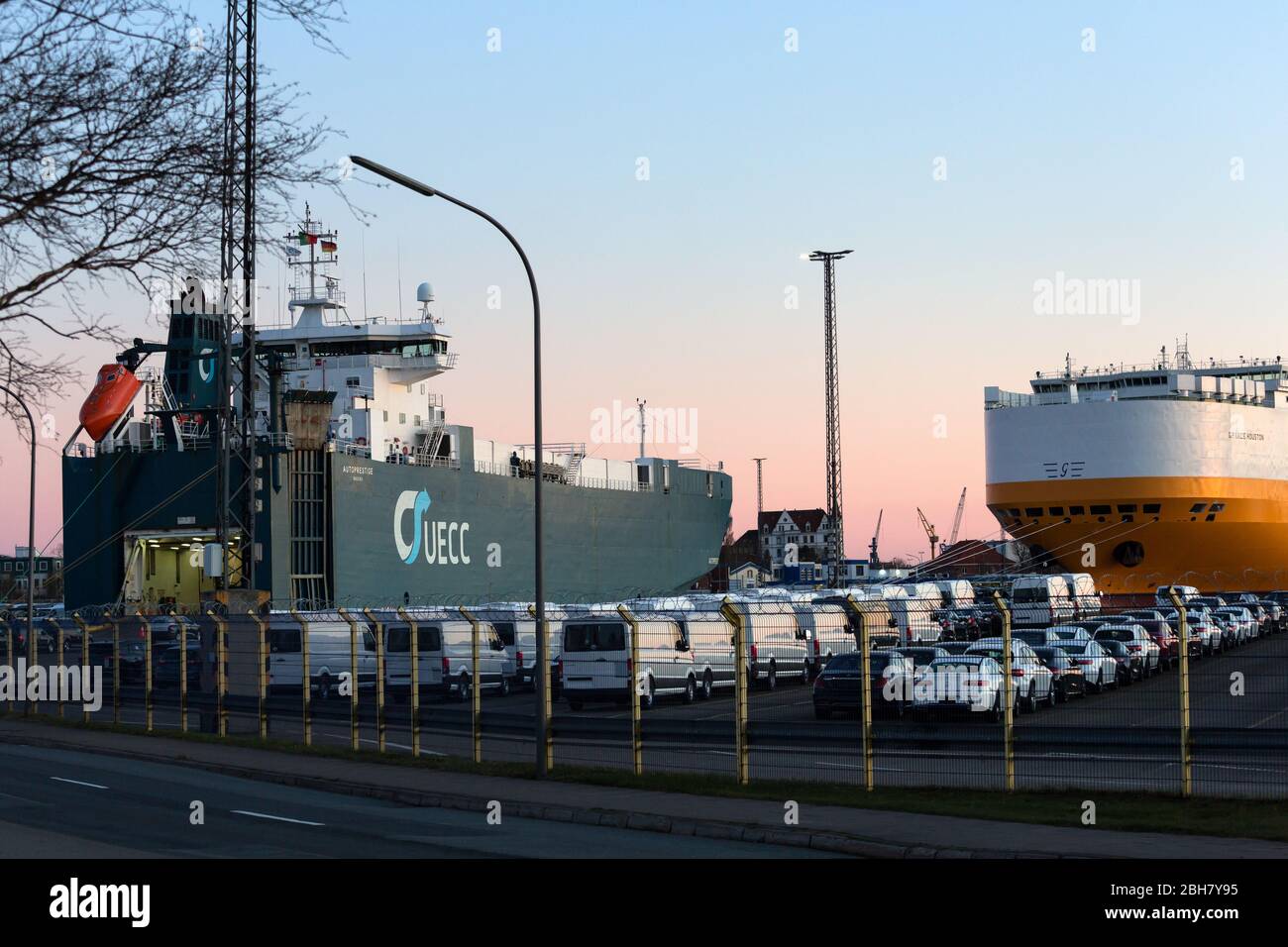 New cars port bremerhaven germany Fotos und Bildmaterial in hoher