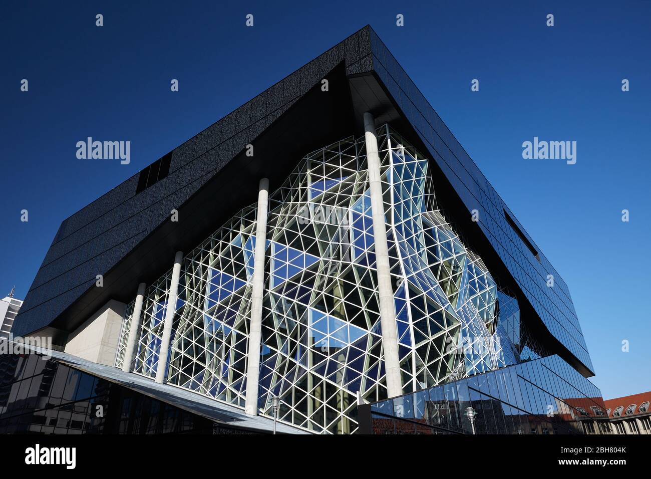23.03.2020, Berlin, Berlin - Neubau des Springer-Verlags in Berlin-Mitte. Erbaut vom Architekten Rem Koolhaas und im Besitz von Stockfoto