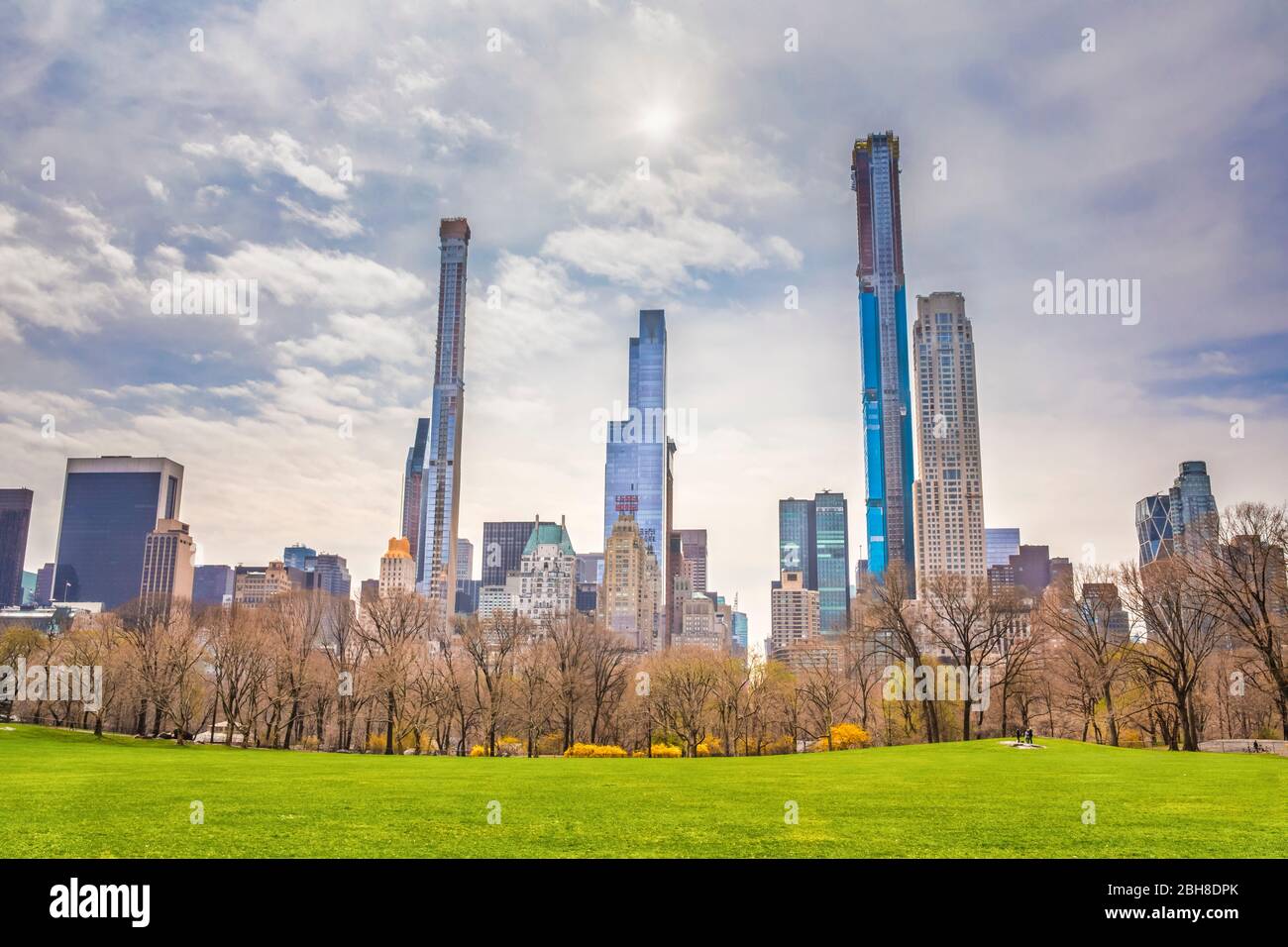 USA, New York City, Manhattan, Central Park und die Skyline von Midtown Stockfoto