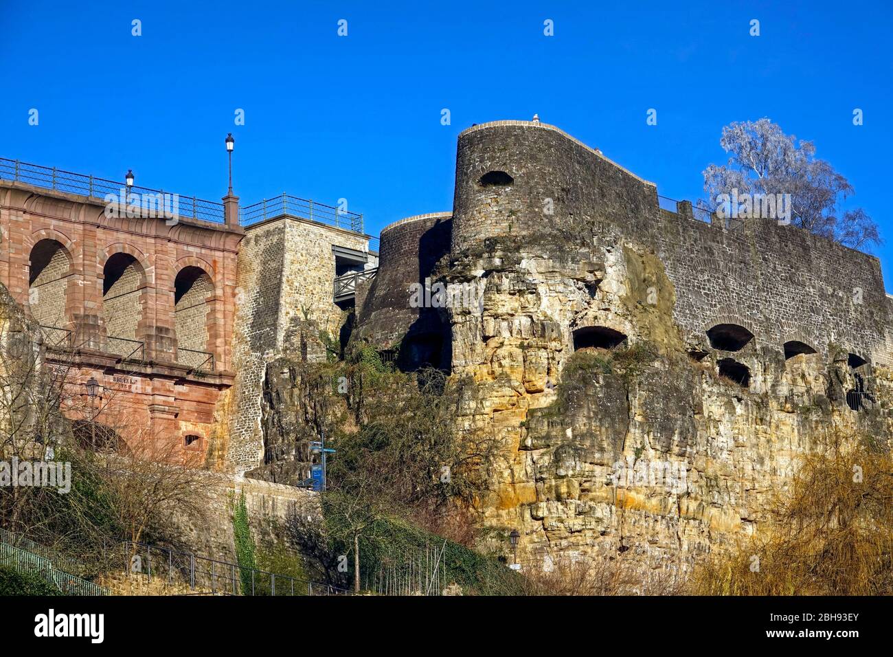 Der Bock-Rock mit den Bock Kasematten, Luxemburg-Stadt, Großherzogtum Luxemburg Stockfoto