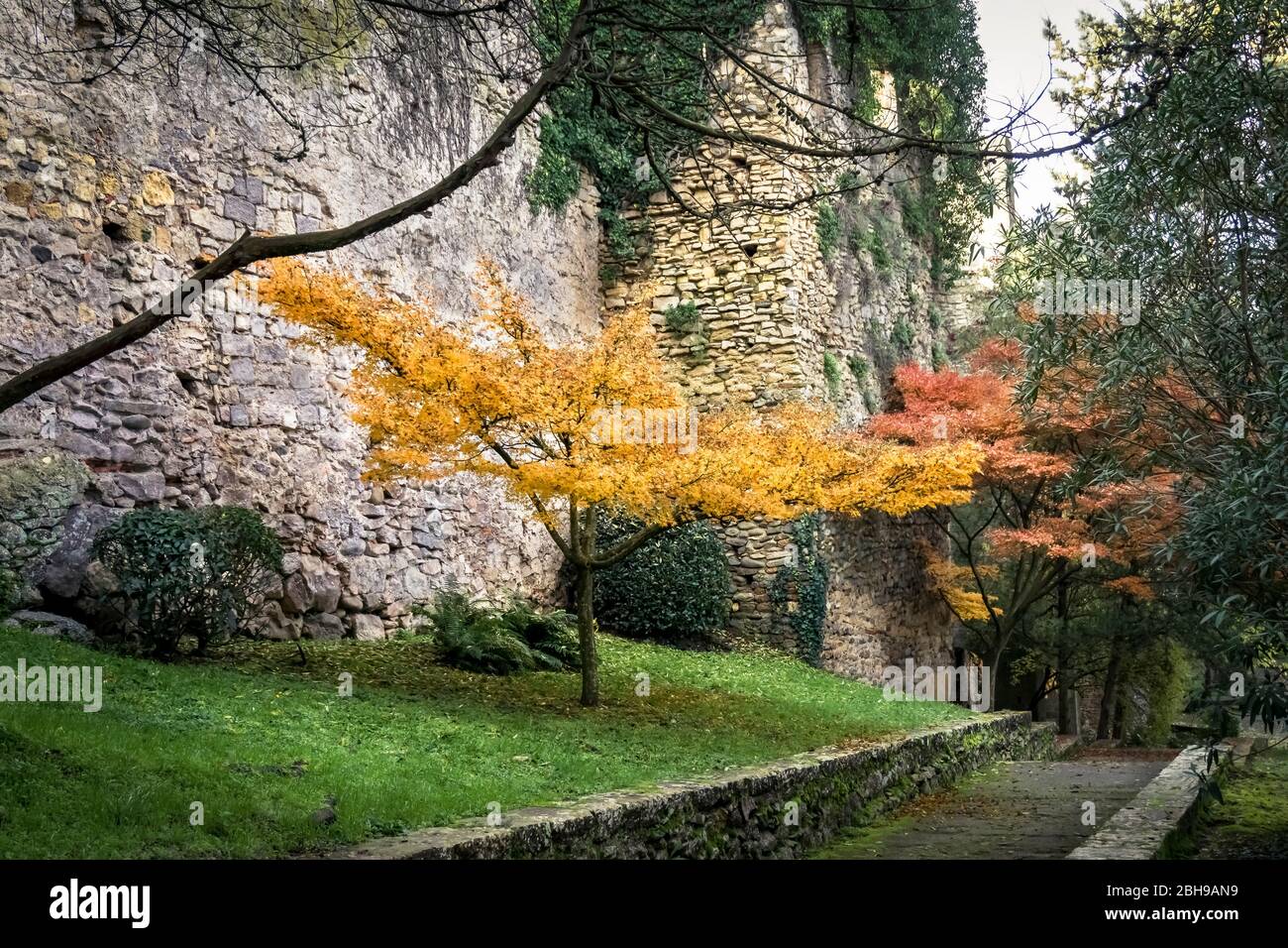 Jardins dels Alemanys in Girona im Herbst Stockfoto