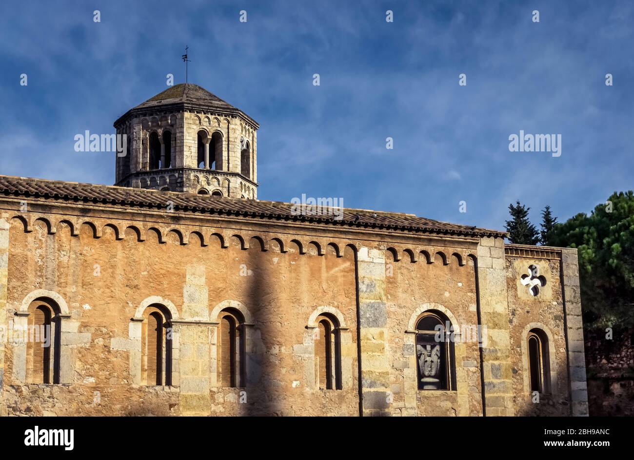 Ehemaliges Kloster der Benediktiner Sant Pere de Galligants y Sant Nicolau Stockfoto