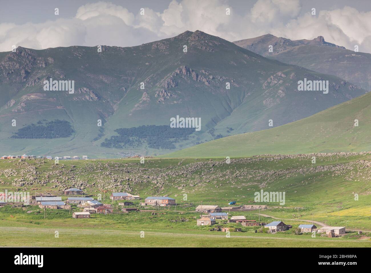 Armenien, Alagyaz, hohen Winkel mit Blick auf das Dorf Stockfoto