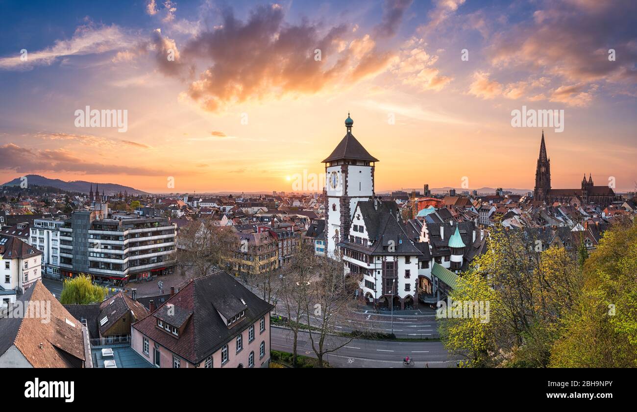 Sonnenuntergang in Freiburg im Breisgau, Deutschland Stockfoto