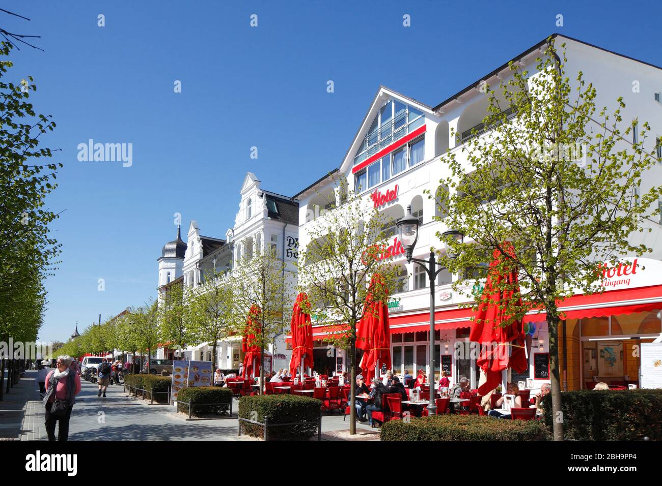 Hotel Rialto in der Hauptstraße, Bäderarchitektur, Binz auf Rügen, Insel Rügen, Mecklenburg-Vorpommern, Deutschland, Europa Stockfoto