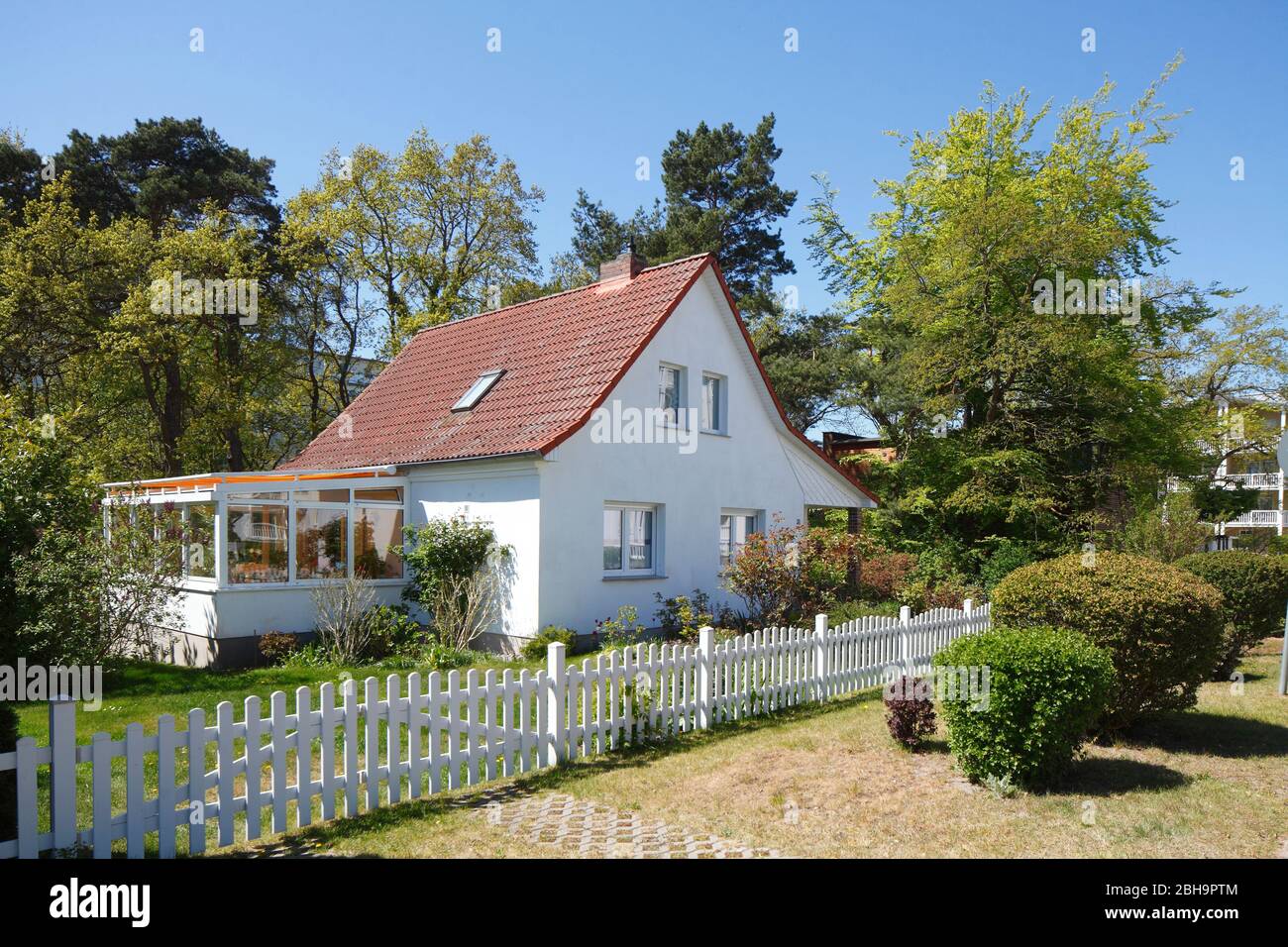Modernes Wohnhaus, Einfamilienhaus, Binz auf Rügen, Insel Rügen, Mecklenburg-Vorpommern, Deutschland, Europa Stockfoto
