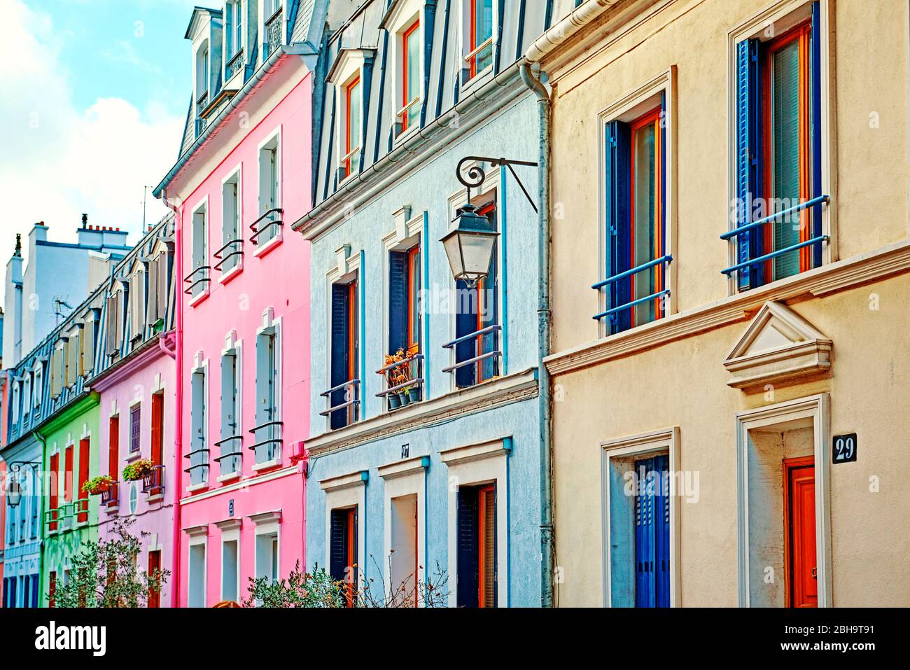 Rue Cremieux in Paris Frankreich, Rue Cremieux in Paris, FrankreichRue Cremieux in Paris, Frankreich Stockfoto