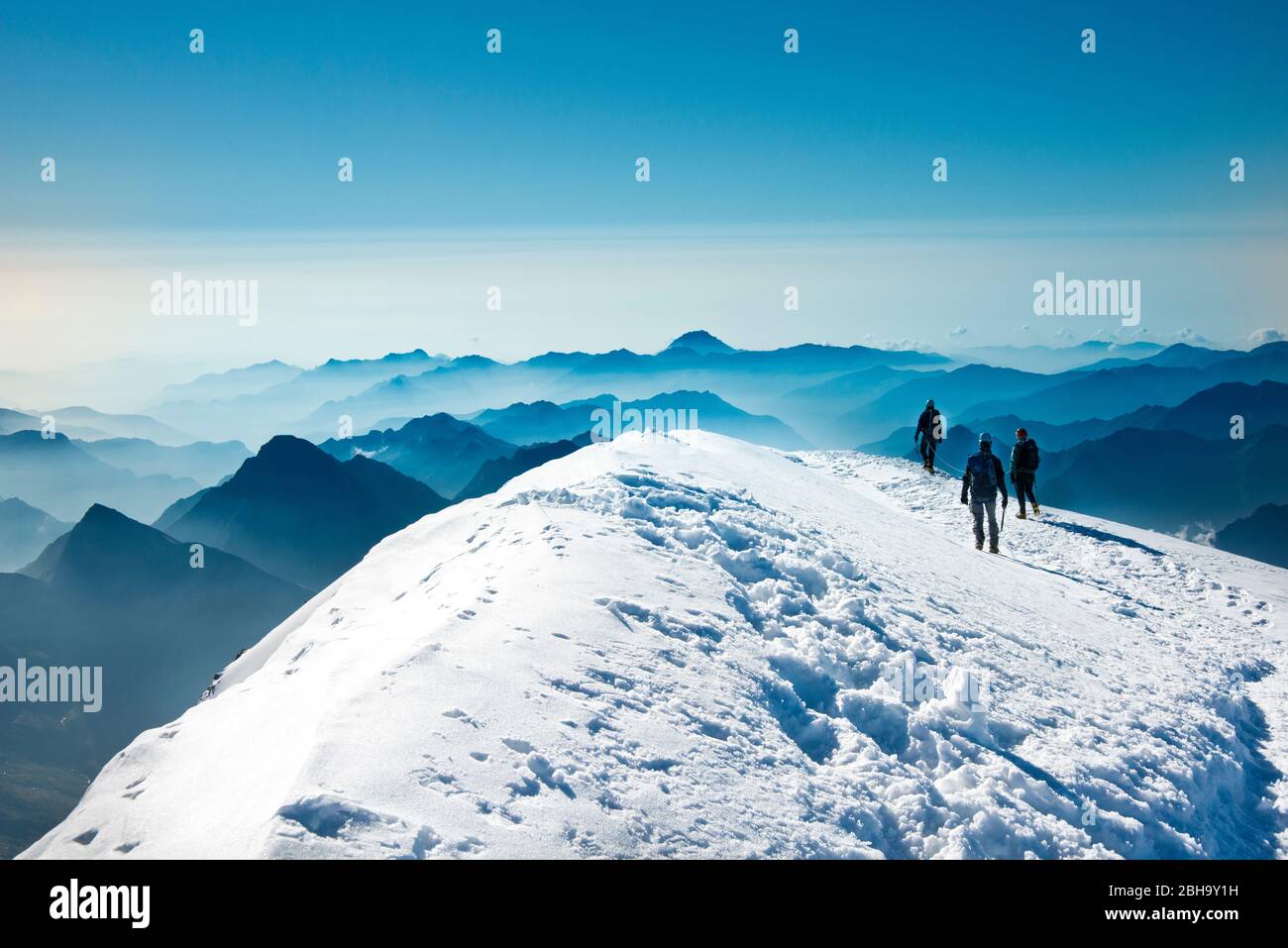 Monte Rosa Pyramide Piramide vincent -Fotos und -Bildmaterial in hoher Auflösung – Alamy
