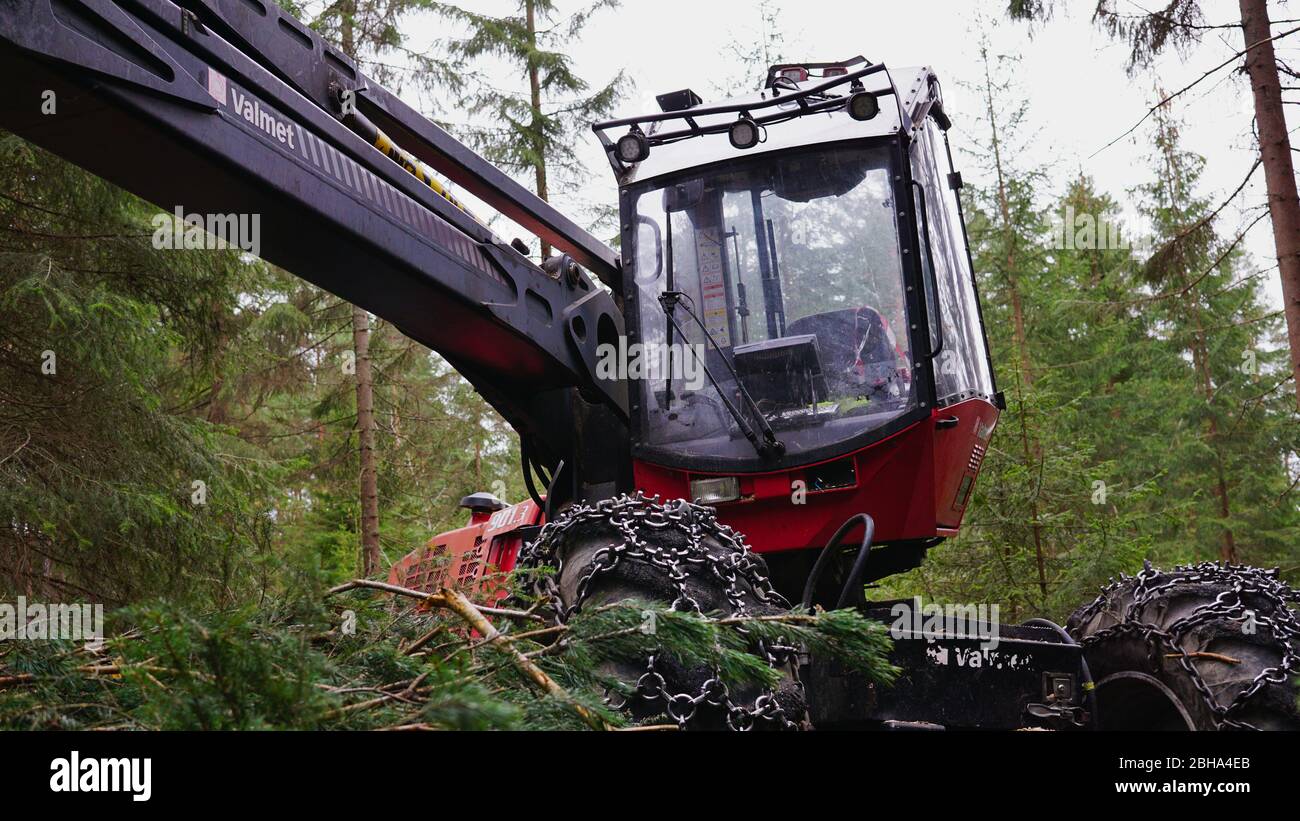 Valmet Forstmaschinen / Harvester Holzfällmaschine Stockfoto