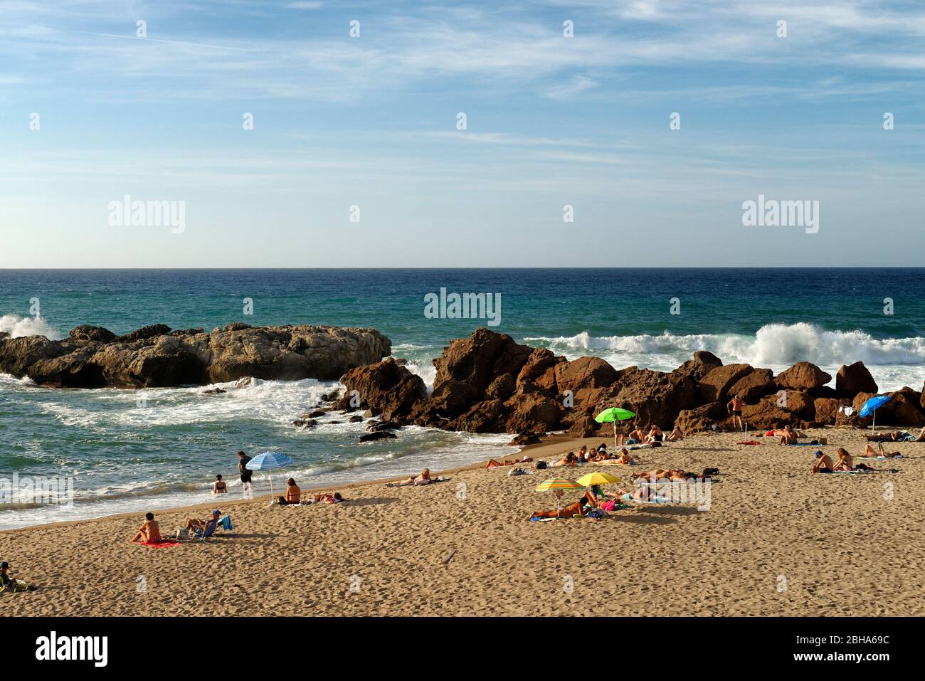 Blick auf den Strand von Castelsardo, Provinz Sassari, Mittelmeer, Sardinien, Italien Stockfoto