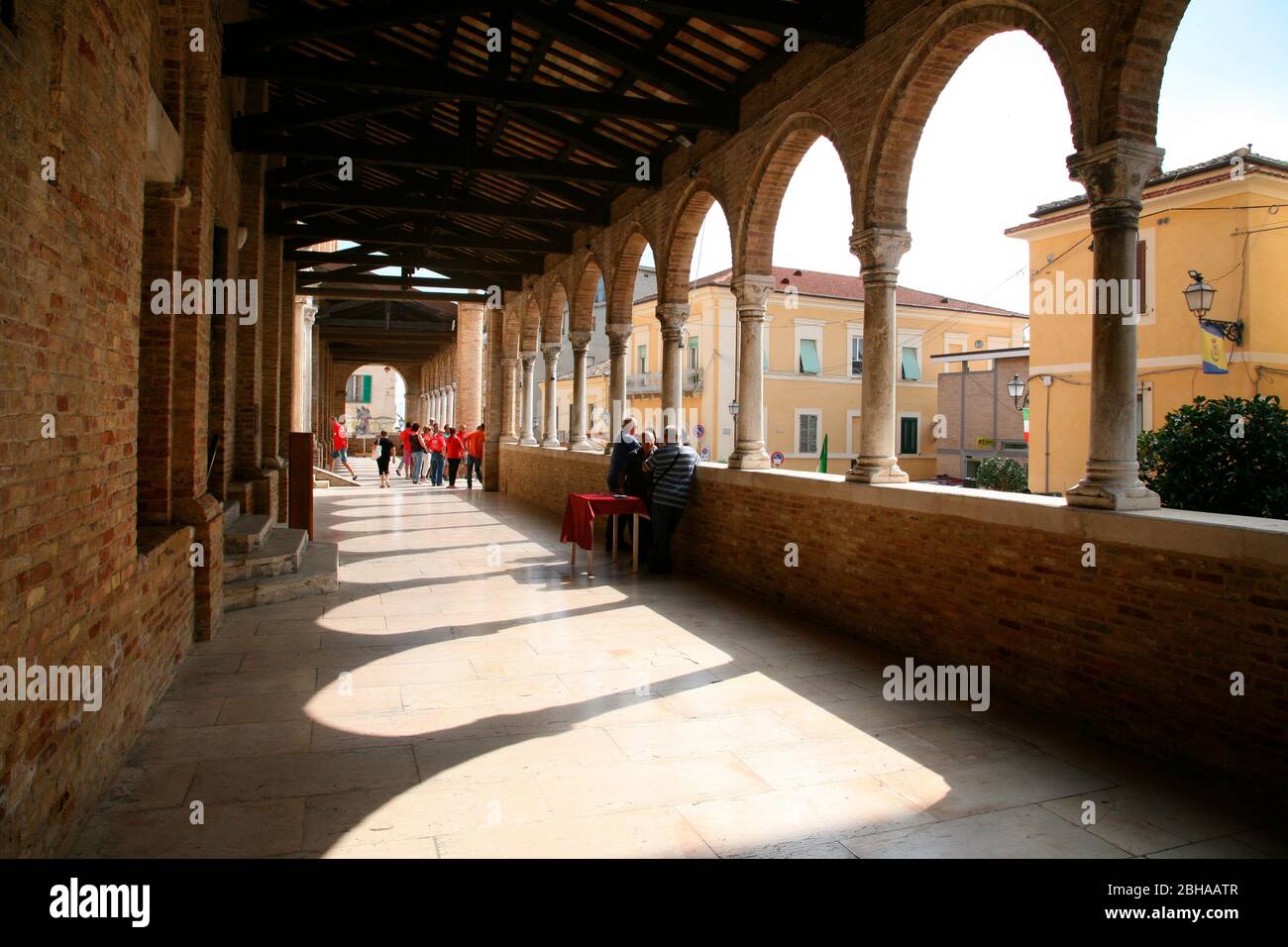 Collegiata San Michele Arcangelo, Città Sant'Angelo, Abruzzen, Italien Stockfoto